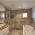 Dağ evi 124 *